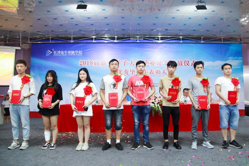 1532765860340776.jpg 1532765860340776.jpg