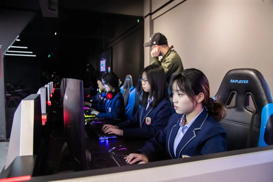 1725349734173429.jpg 1725349734173429.jpg