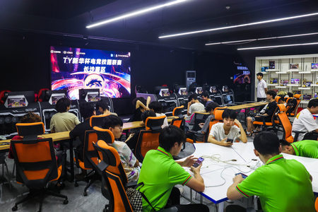 2025  TY A늸У@(lin)ِLɳУ^(q)ِ»_