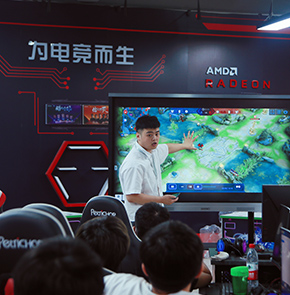 電子競技實(shí)訓(xùn)教室