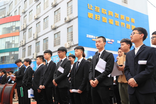 1522804165248044.jpg 1522804165248044.jpg