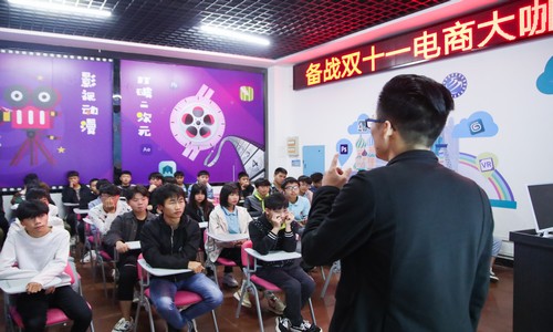 1541399625381204.jpg AQ6I7715.jpg