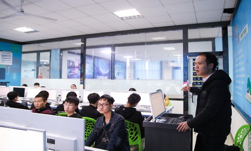 1545292778175897.jpg AQ6I9867.jpg