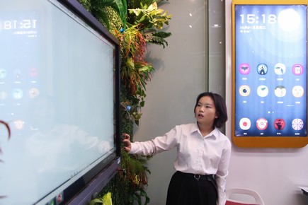 1557215136366203.jpg AQ6I9460.jpg