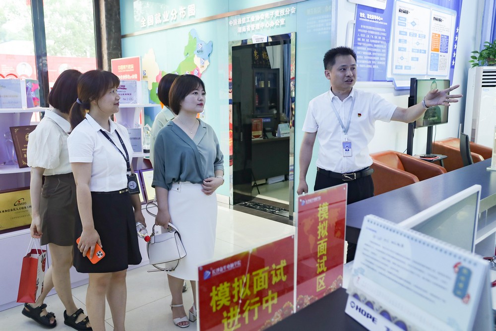 1624419905983732.jpg 1624419905983732.jpg