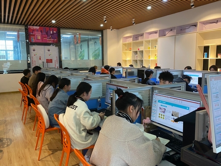 1644463364827943.jpg UI1902vi設(shè)計(jì)課.jpg