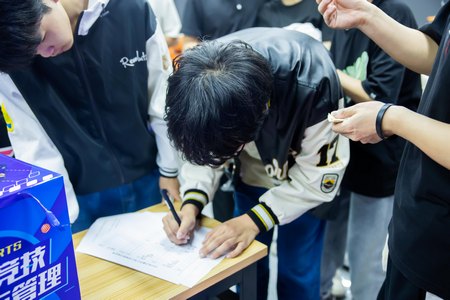 1681972983233415.jpg ES7A9851.jpg