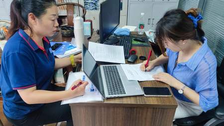 1690343296793277.jpg 長沙俊翔辦公(兄弟標(biāo)牌工廠)簽合同07.jpg