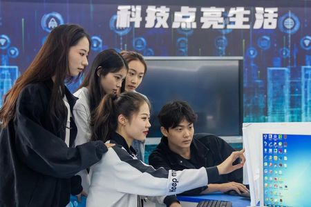 1698628193440469.jpg ce664c6bc57047b86b13daa61e5740f.jpg