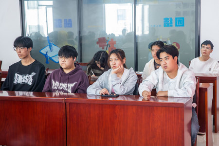 1700204463515313.jpg ES7A2133.jpg