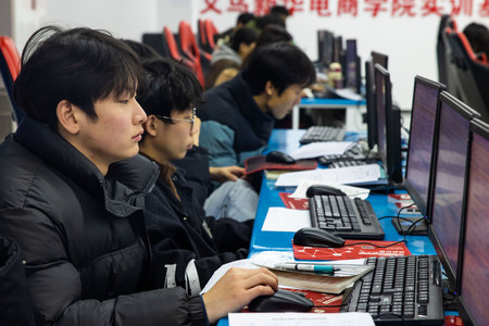 1704159697685302.jpg ES7A4301.jpg