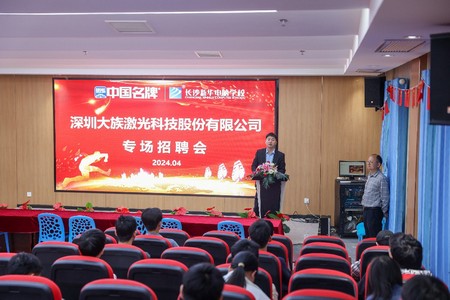 1712634437606136.jpg 8e817ef1dd9af1c2fabe999156edcbd.jpg