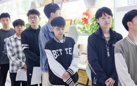 1712634481771478.jpg 1c8e9abe160296a1123883b732b8afe.jpg