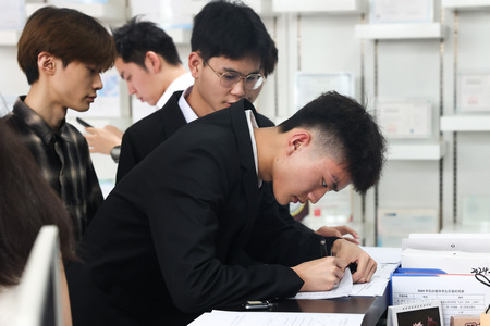 1716884242918373.jpg ES7A9499.jpg