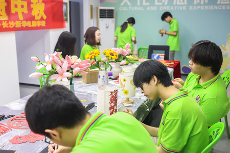 1726628110713484.jpg ES7A9255.jpg