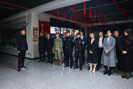 1733190405131780.jpg ES7A4815.jpg