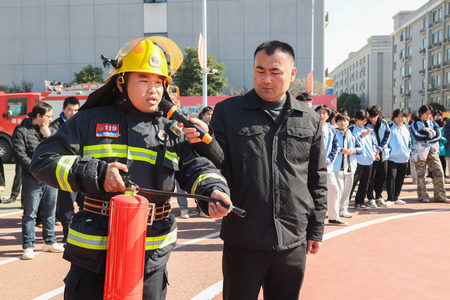 1733196165463468.jpg ES7A5246.jpg