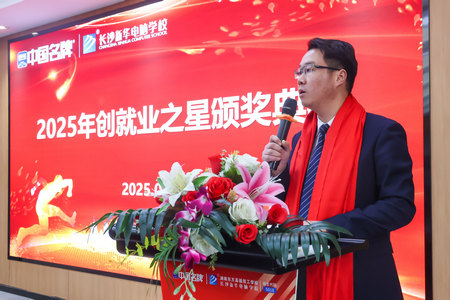 1739089143639621.jpg ES7A2562.jpg