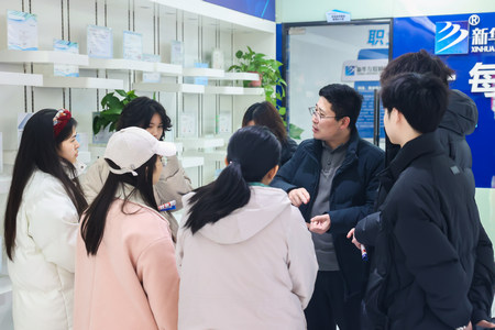 1741912525830218.jpg ES7A7094.jpg