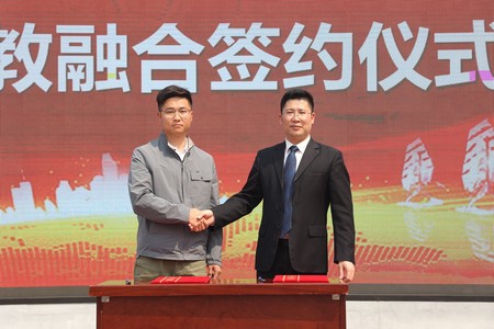 1743126768334094.jpg ES7A7795.jpg