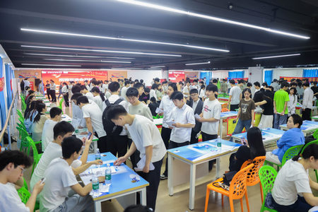 1747810867450164.jpg ES7A3501.jpg