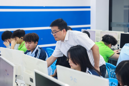 1747813617278587.jpg ES7A2092.jpg